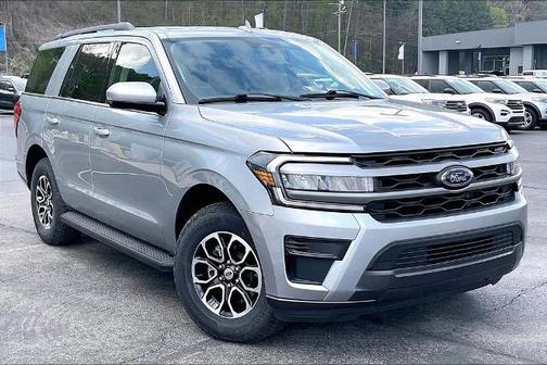 ICONIC SILVER METALLIC 2024 Ford Expedition XLT