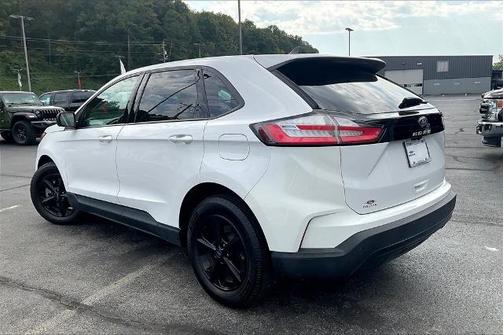 2021 Ford Edge SE