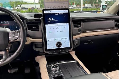 2022 Ford Expedition PLATINUM