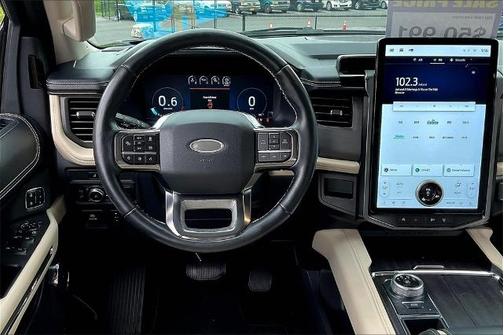 2022 Ford Expedition PLATINUM