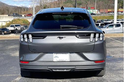 2023 Ford Mustang Mach-E SELECT