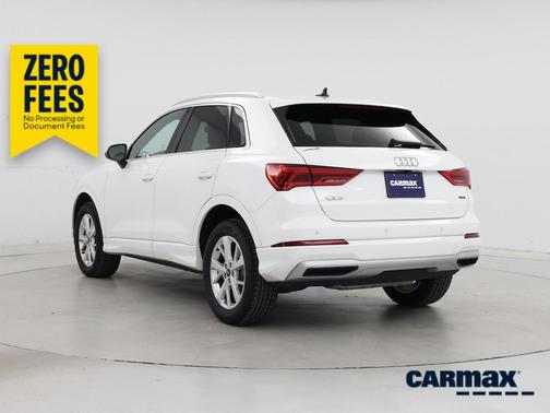White 2023 Audi Q3 Premium