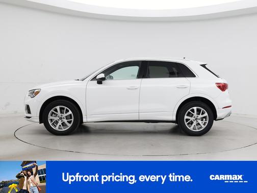 White 2023 Audi Q3 Premium