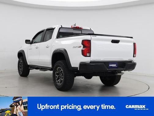 White 2024 Chevrolet Colorado ZR2