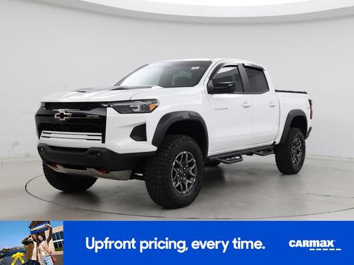 White 2024 Chevrolet Colorado ZR2
