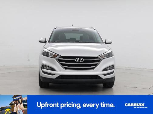Silver 2016 Hyundai TUCSON SE