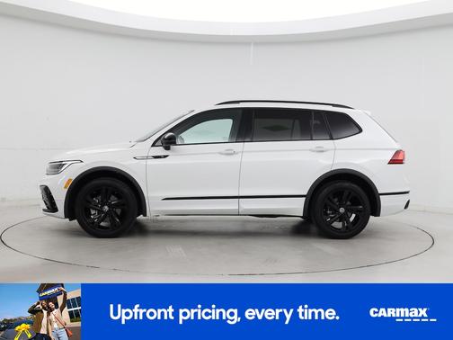 White 2023 Volkswagen Tiguan SE R-Line Black