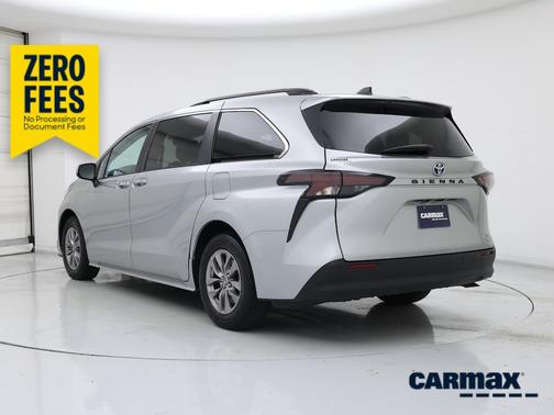 Silver 2024 Toyota Sienna XLE