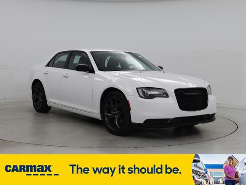 2022 Chrysler 300 Touring