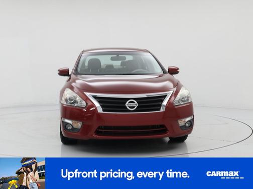 Red 2015 Nissan Altima S