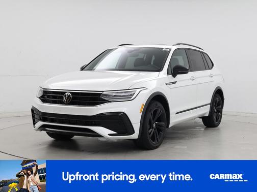 White 2023 Volkswagen Tiguan SE R-Line Black
