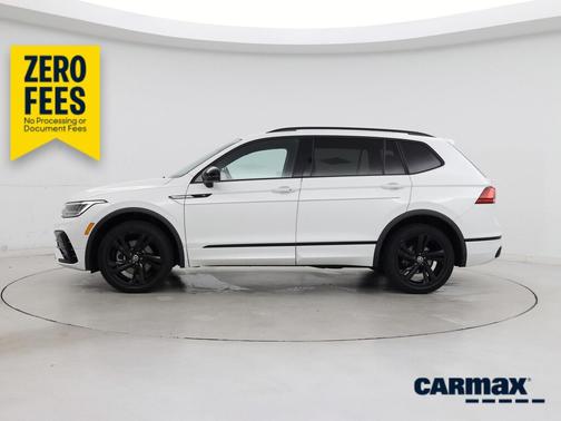 White 2023 Volkswagen Tiguan SE R-Line Black