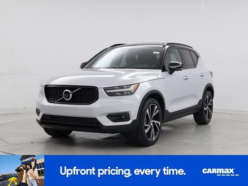 Pearl 2022 Volvo XC40 T5 R-Design