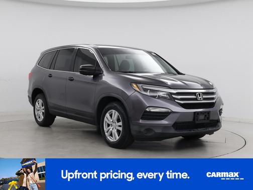 Gray 2017 Honda Pilot LX