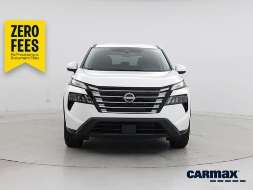White 2025 Nissan Rogue SV