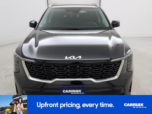Black 2024 Kia Sorento S