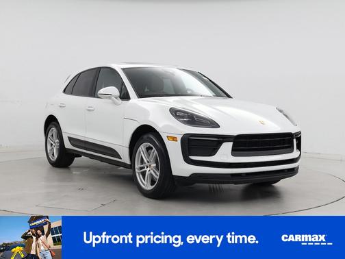 White 2022 Porsche Macan