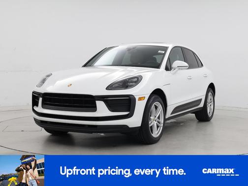 White 2022 Porsche Macan