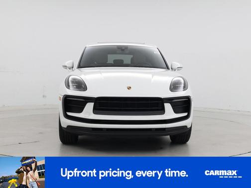 White 2022 Porsche Macan