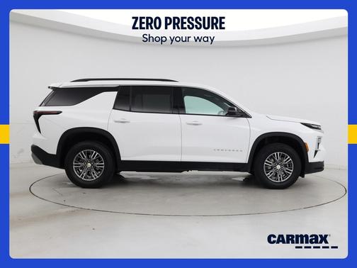 White 2026 Chevrolet Traverse LT