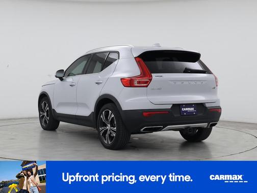 White 2020 Volvo XC40 T5 Inscription
