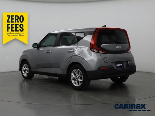 Gray 2022 Kia Soul LX