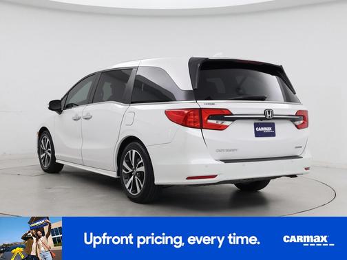 White 2023 Honda Odyssey Touring