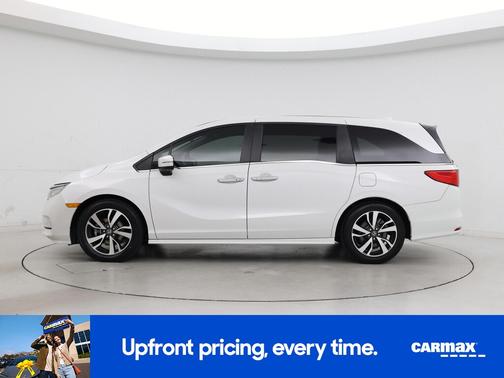 White 2023 Honda Odyssey Touring