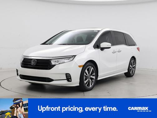 White 2023 Honda Odyssey Touring