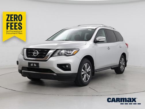 Silver 2019 Nissan Pathfinder SV