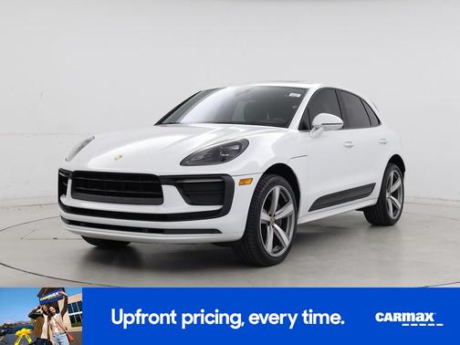 White 2022 Porsche Macan