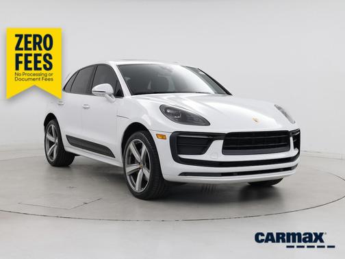 White 2022 Porsche Macan