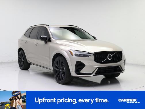 2024 Volvo XC60 Recharge Plug-In Hybrid T8 Ultimate Dark Theme