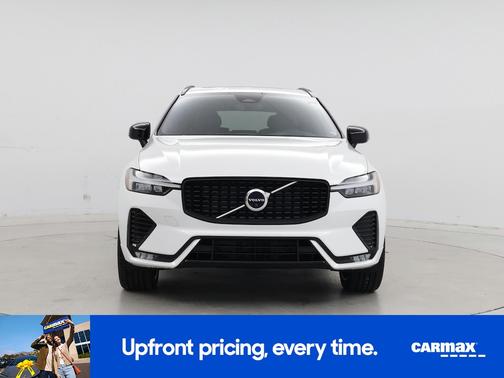 2022 Volvo XC60 B6 R-Design