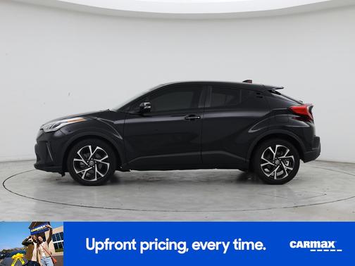 Black 2022 Toyota C-HR XLE