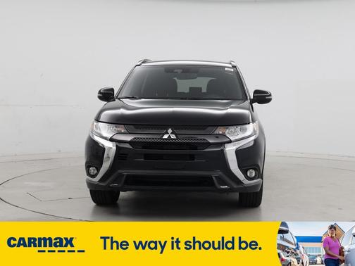2020 Mitsubishi Outlander LE