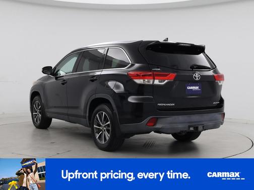 Black 2019 Toyota Highlander XLE