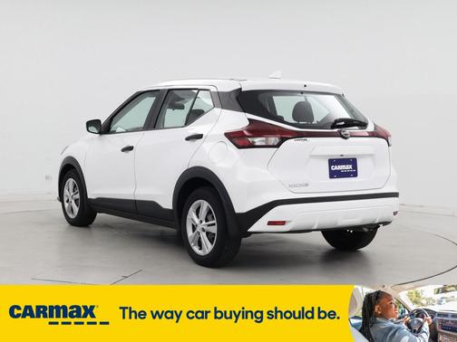 2022 Nissan Kicks S