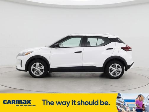 2022 Nissan Kicks S