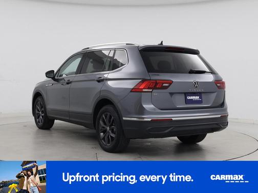 Gray 2023 Volkswagen Tiguan SE