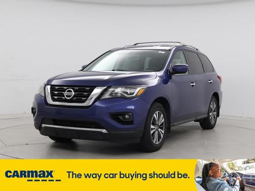 2017 Nissan Pathfinder SL