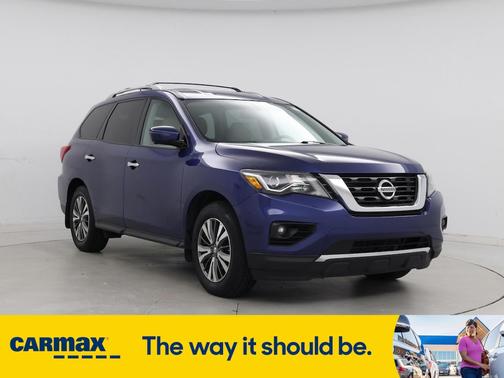 2017 Nissan Pathfinder SL