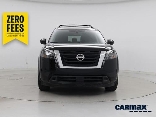 Black 2024 Nissan Pathfinder SV