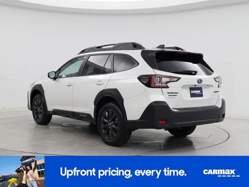 White 2025 Subaru Outback Onyx Edition