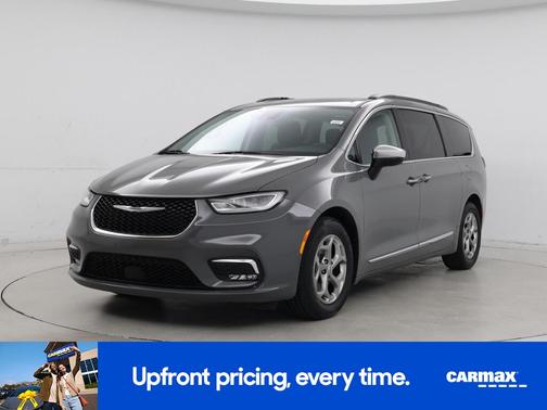 Gray 2023 Chrysler Pacifica Limited