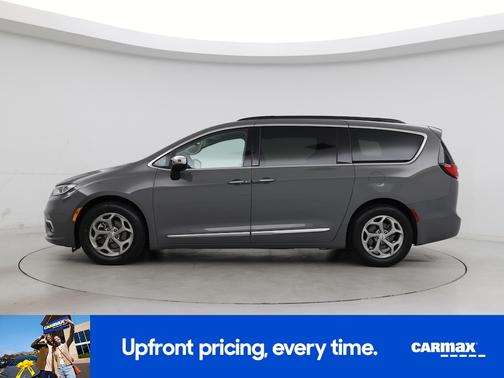 Gray 2023 Chrysler Pacifica Limited