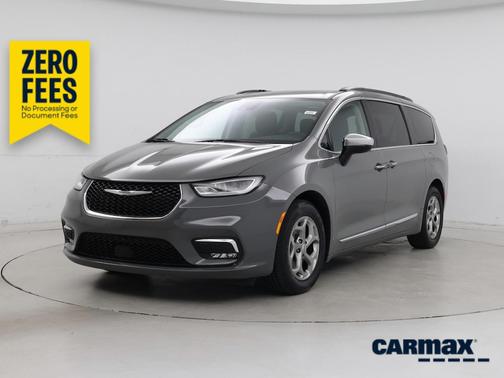 Gray 2023 Chrysler Pacifica Limited