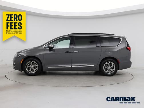 Gray 2023 Chrysler Pacifica Limited