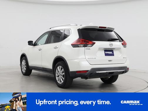 White 2018 Nissan Rogue SV