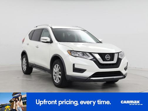 White 2018 Nissan Rogue SV